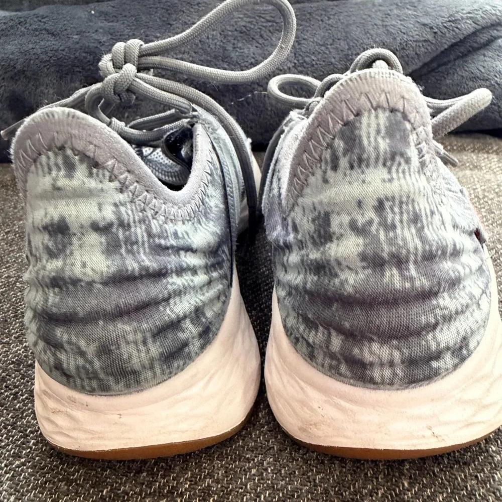 New Balance Fresh Foam Roav Running Shoes Kids Size 10.5 Steel Blue White￼ - Picture 6 of 13